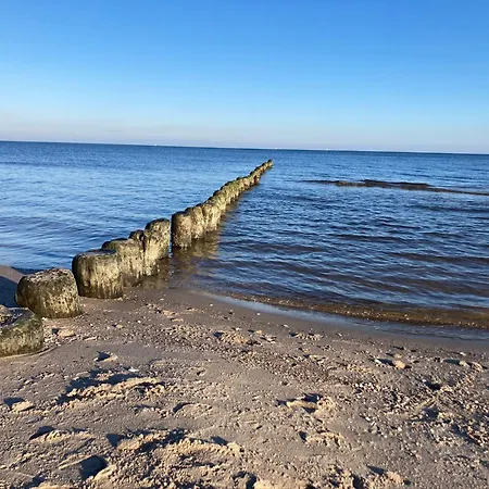 波罗的海和梅尔度假屋 公寓